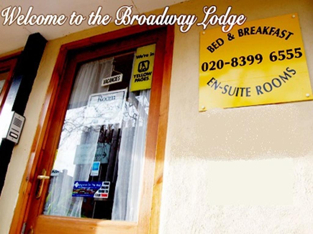 Broadway Lodge Bed And Breakfast Surbiton Esterno foto