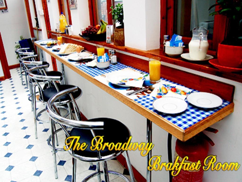 Broadway Lodge Bed And Breakfast Surbiton Esterno foto
